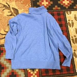 Firm-Womens LL Bean turtleneck